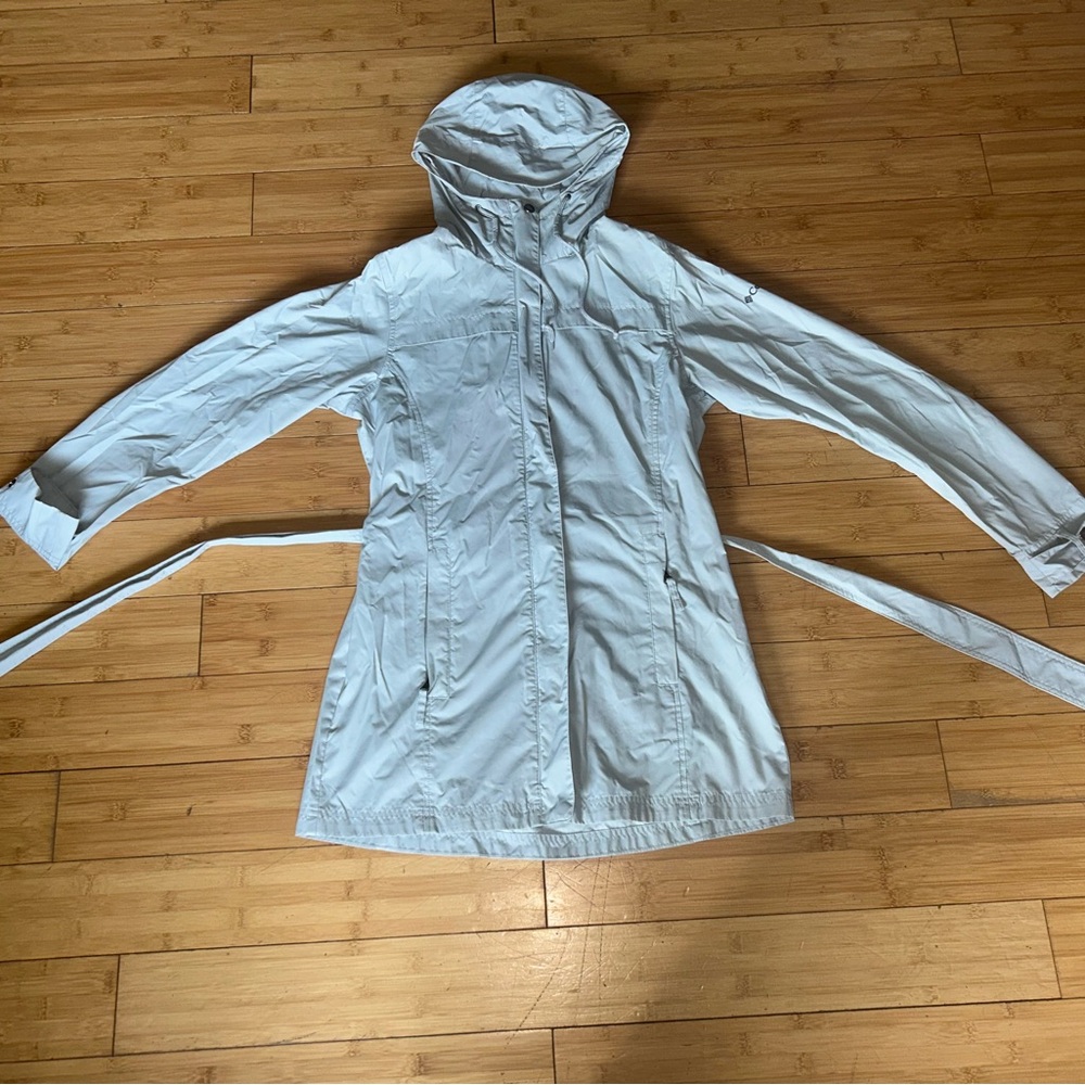 Columbia Women's Light Gray Trench Coat